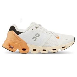Zapatillas Running On Cloud Cloudflyer 4 Mujer White / Gold | UY_ON8441
